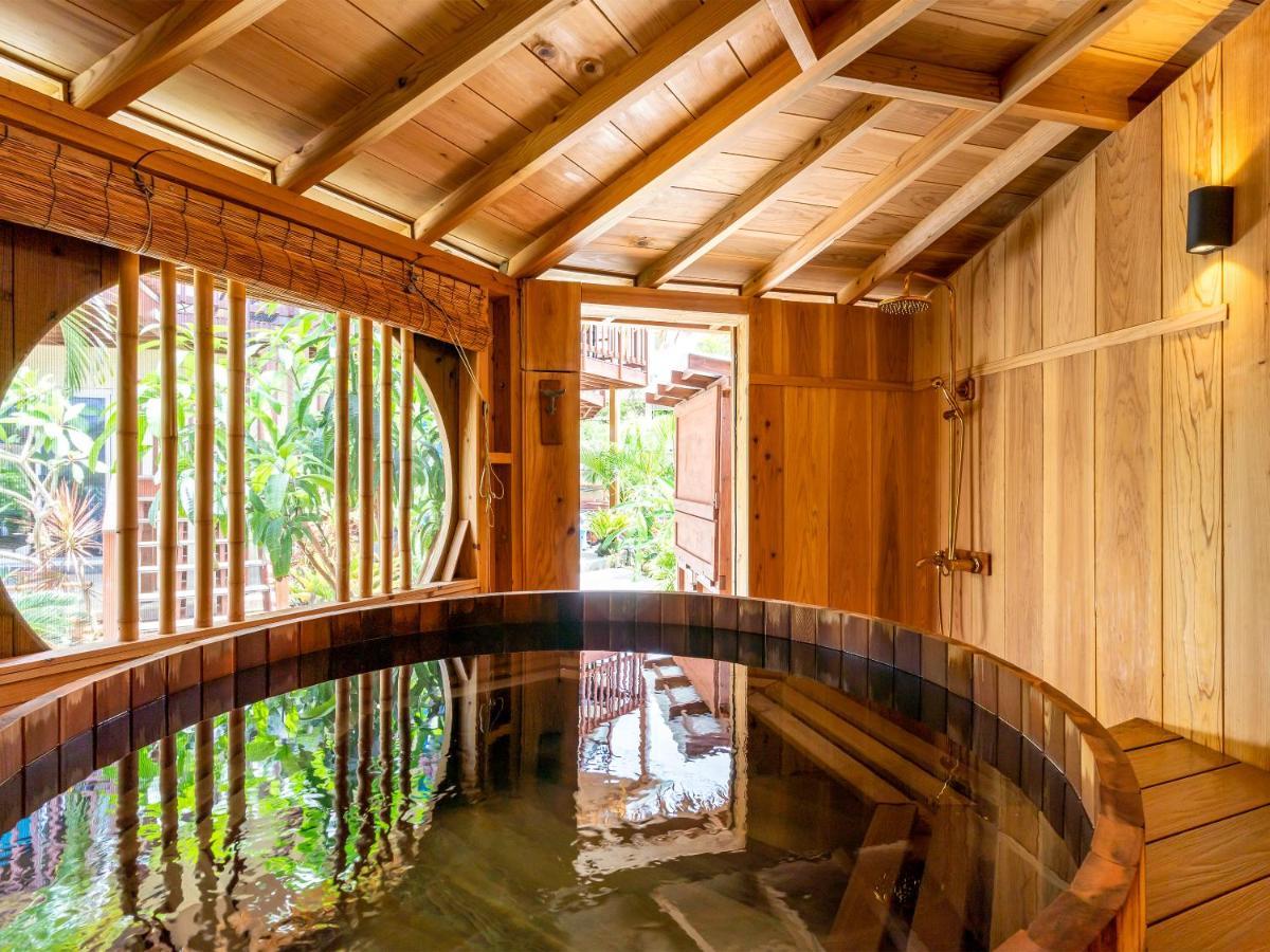 Island Breeze - Round House With Bbq - Wooden Hot Tub - Beach 온나 외부 사진